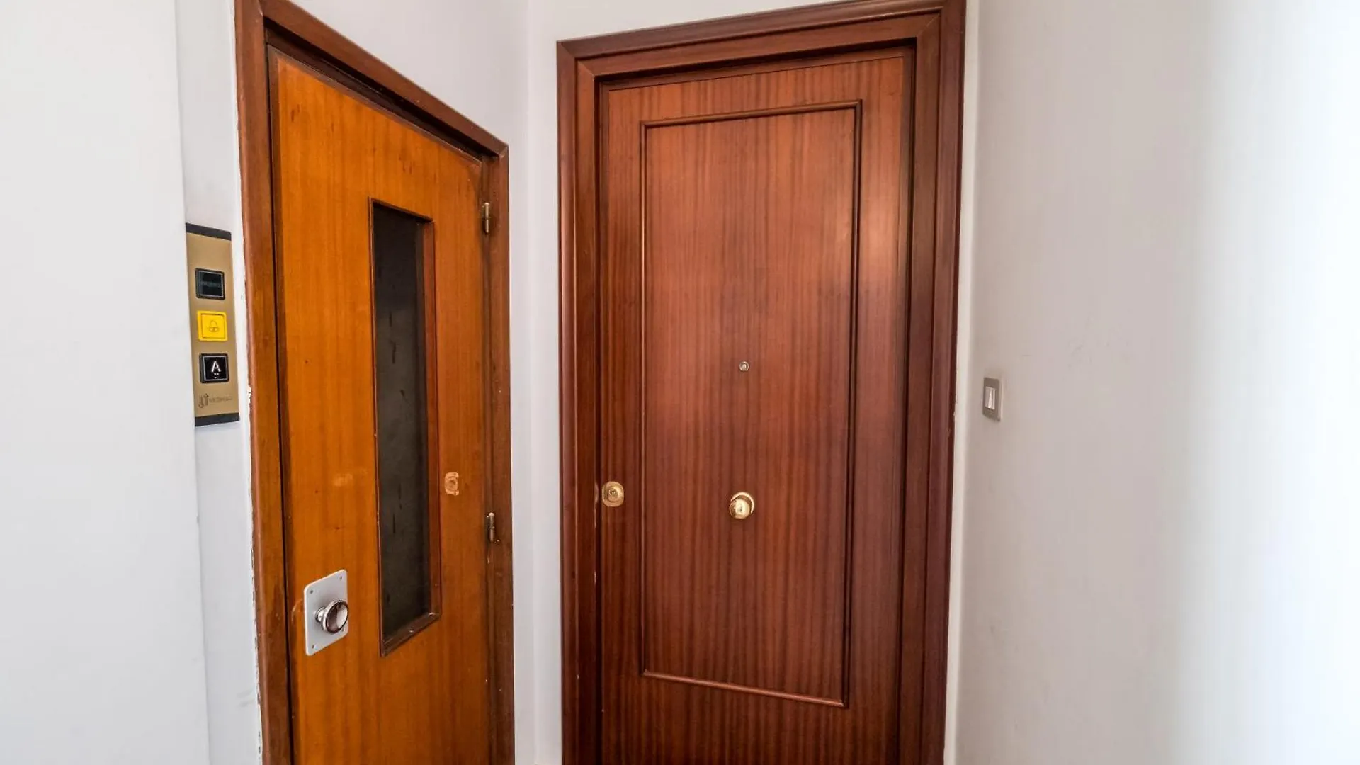 Teatro Apartments Villafranca Palermo Italy