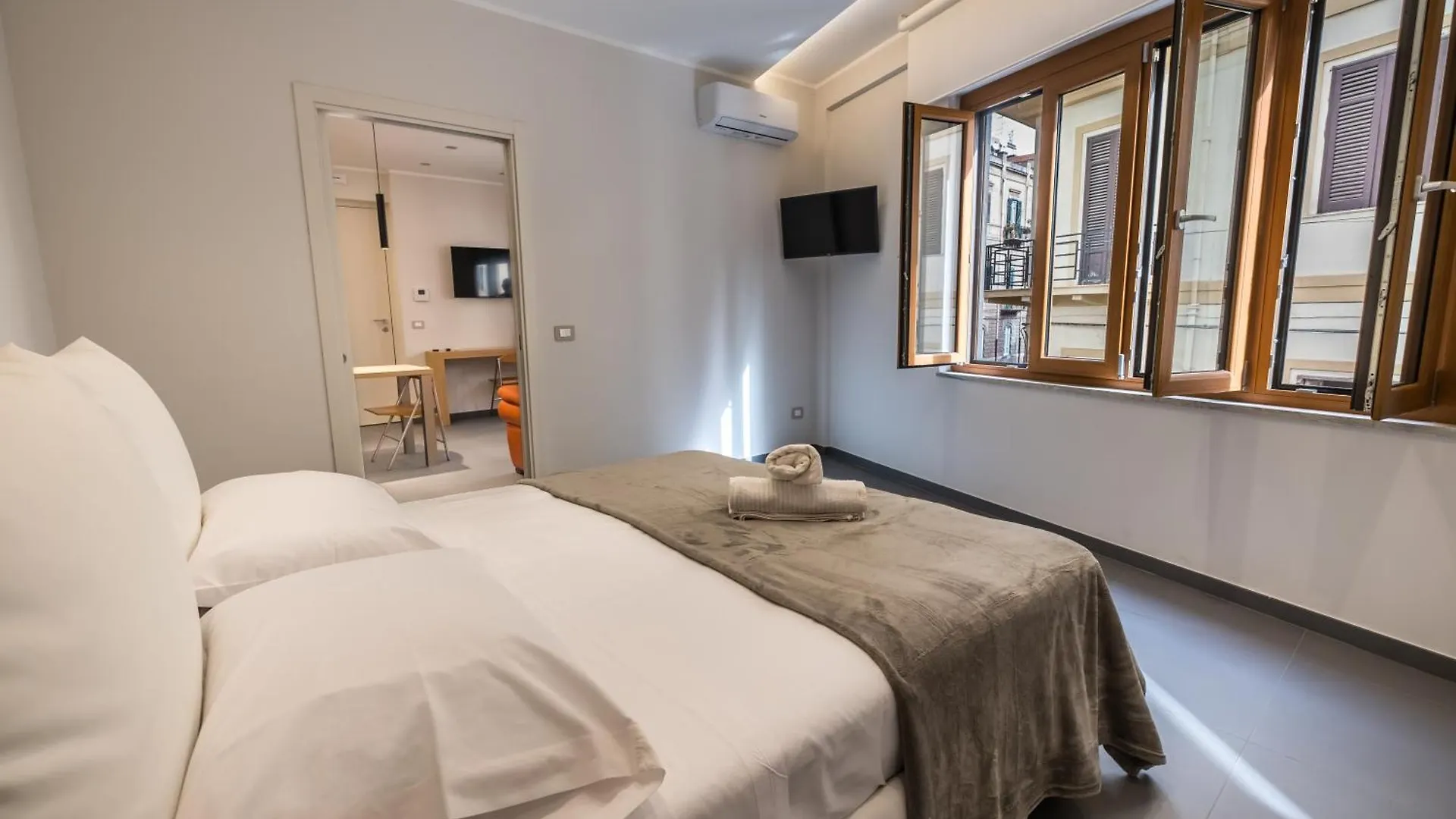 Teatro Apartments Villafranca Palermo