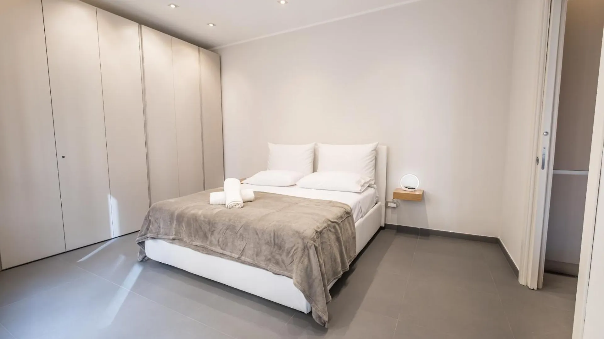 Teatro Apartments Villafranca Palermo 0*,  Italy